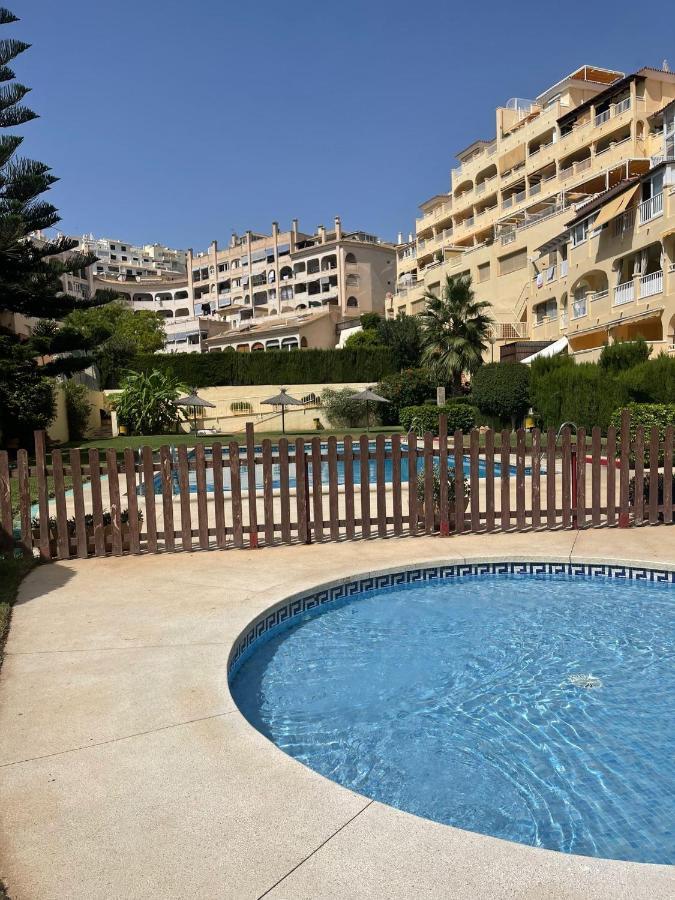 Room With Sea And Mountain Views Habitacion En Piso Compartido Para 1 O 2 Personas Benalmadena Luaran gambar